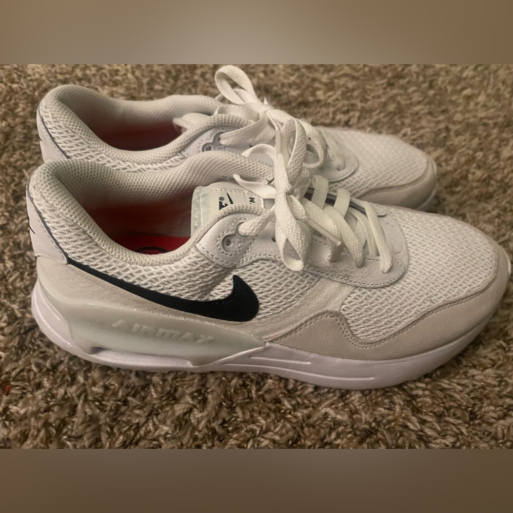 Women’s size 11.5 Nike shoes